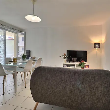 Le Balcon De Sevigne *